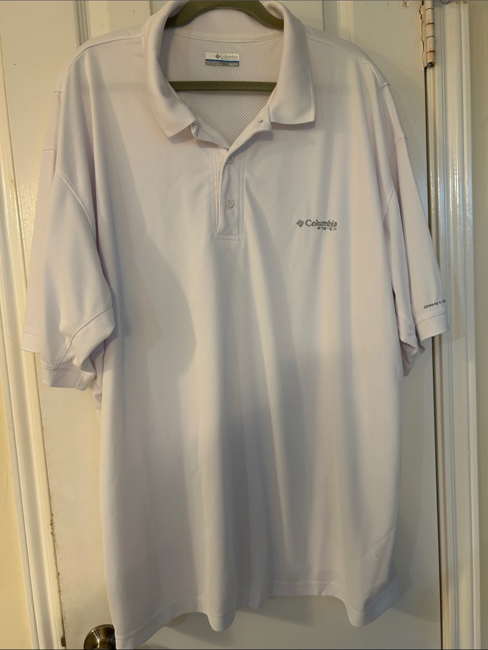 Columbia Men’s White Polo with Subtle Logo